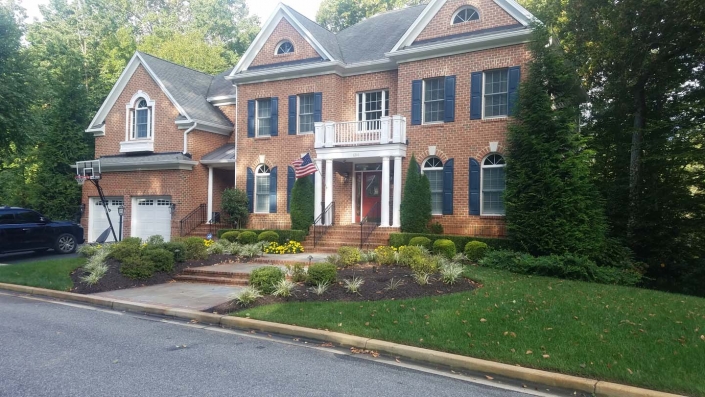 Lawn mowing services in Annapolis